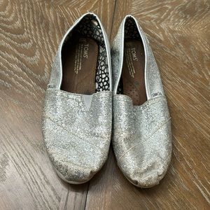 Silver Sparkly Toms, 10W